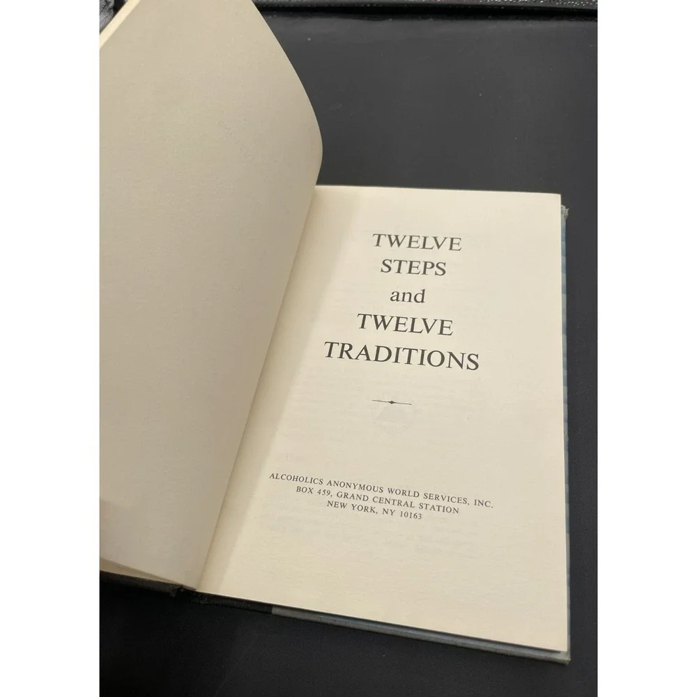 Twelve Steps and Twelve Traditions Trade Edition